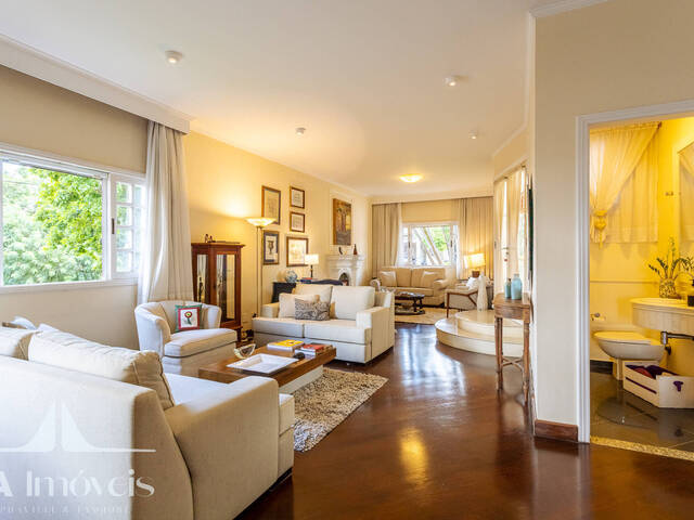 Casa para Venda em Santana de Parnaíba - 5