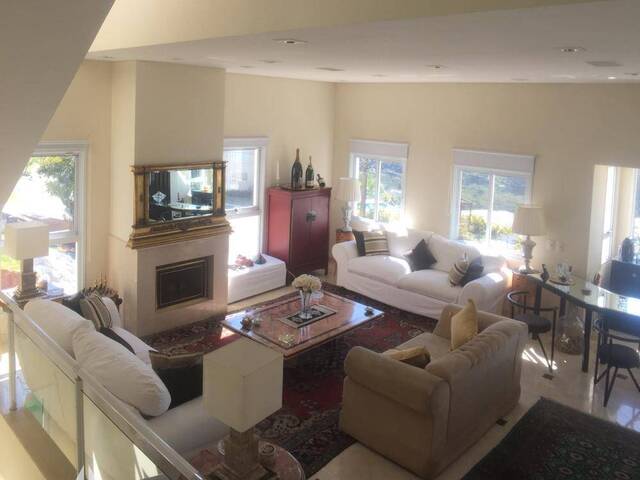 #699 - Casa para Venda em Santana de Parnaíba - SP