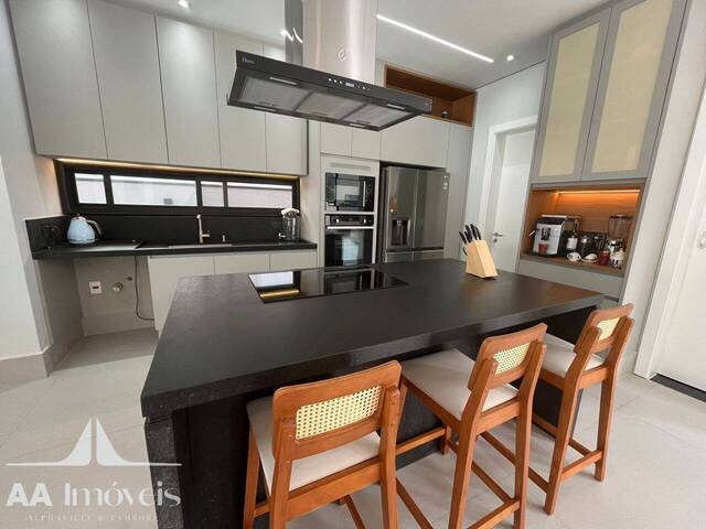 Casa para Venda em Santana de Parnaíba - 5