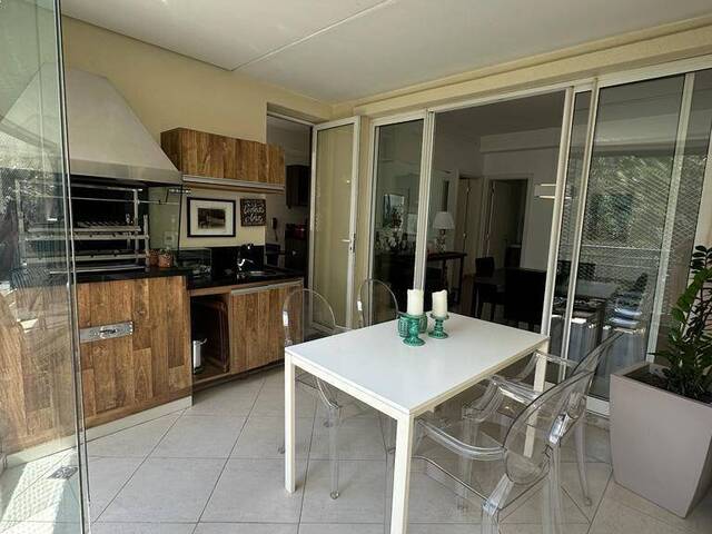 #701 - Apartamento para Venda em Santana de Parnaíba - SP