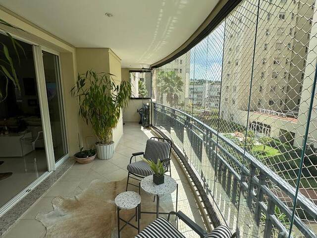 Apartamento para Venda em Santana de Parnaíba - 4