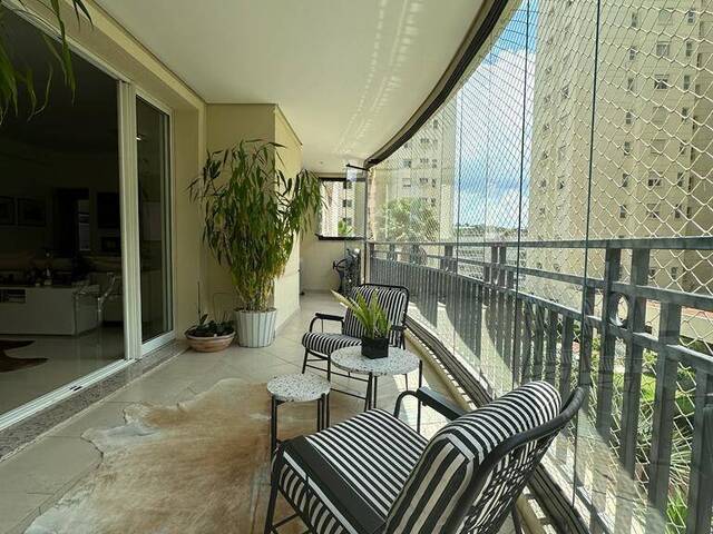 Apartamento para Venda em Santana de Parnaíba - 5