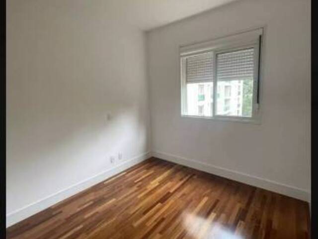Apartamento para Venda em Santana de Parnaíba - 5