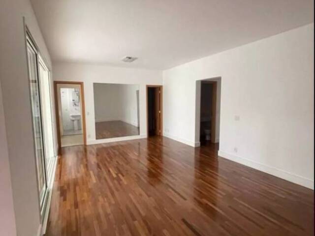Apartamento para Venda em Santana de Parnaíba - 4