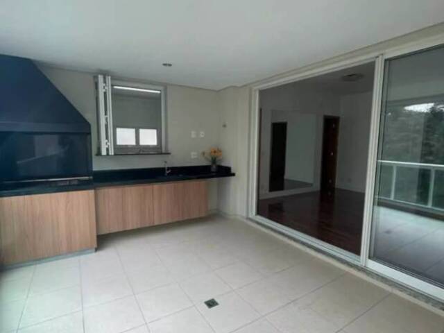 #704 - Apartamento para Venda em Santana de Parnaíba - SP