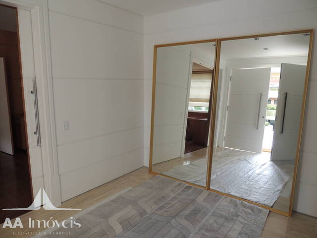 #729 - Casa para Venda em Barueri - SP