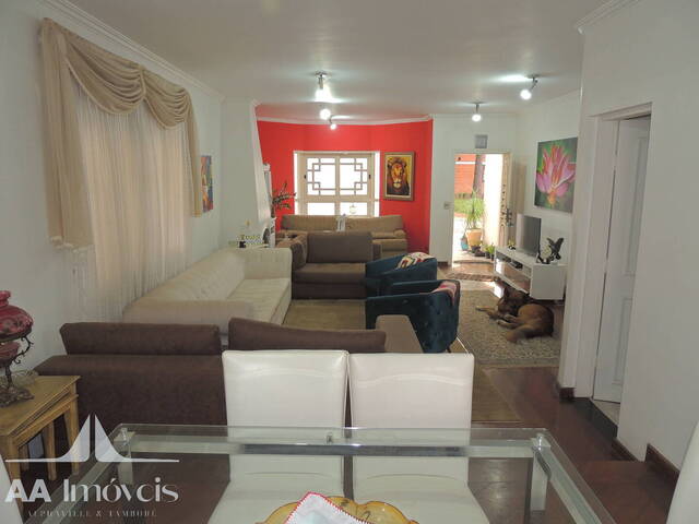 #743 - Casa para Venda em Santana de Parnaíba - SP