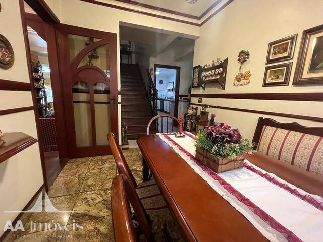 Casa para Venda em Santana de Parnaíba - 4