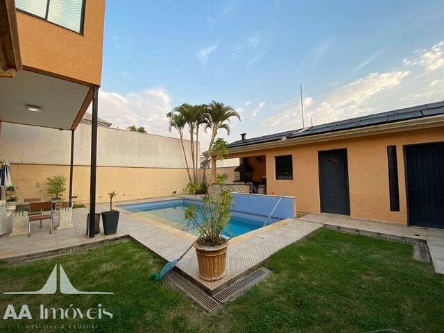 #769 - Casa para Venda em Santana de Parnaíba - SP