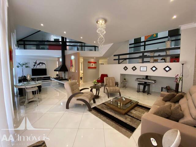 Casa para Venda em Santana de Parnaíba - 5