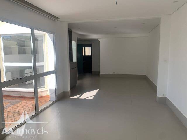 Casa para Venda em Santana de Parnaíba - 5
