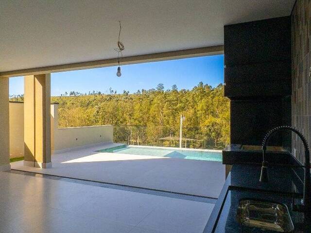 Casa para Venda em Santana de Parnaíba - 2