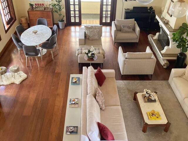 #812 - Casa para Locação em Santana de Parnaíba - SP