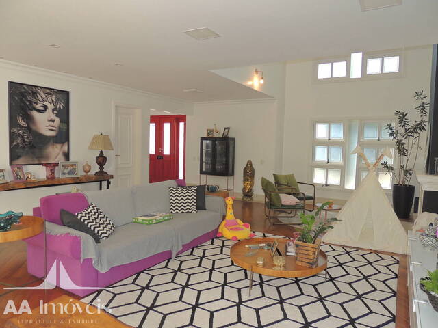 Casa para Venda em Santana de Parnaíba - 4