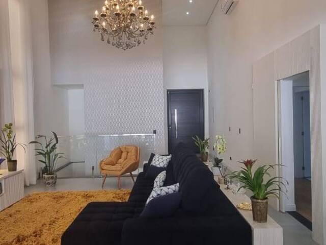 Casa para Venda em Santana de Parnaíba - 5