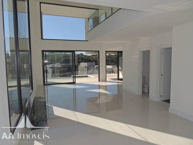 #862 - Casa para Venda em Santana de Parnaíba - SP