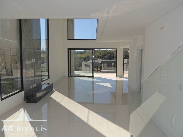 #862 - Casa para Venda em Santana de Parnaíba - SP