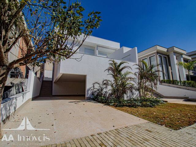 #863 - Casa para Venda em Santana de Parnaíba - SP