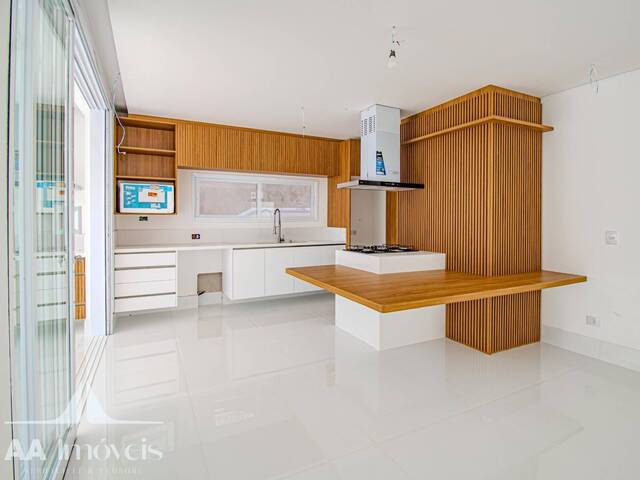 Casa para Venda em Santana de Parnaíba - 5