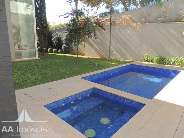 Casa para Venda em Santana de Parnaíba - 5