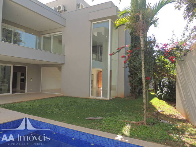 #905 - Casa para Venda em Santana de Parnaíba - SP