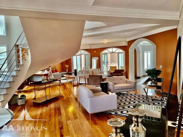 #908 - Casa para Locação em Santana de Parnaíba - SP