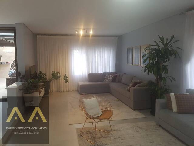 #913 - Casa para Locação em Santana de Parnaíba - SP