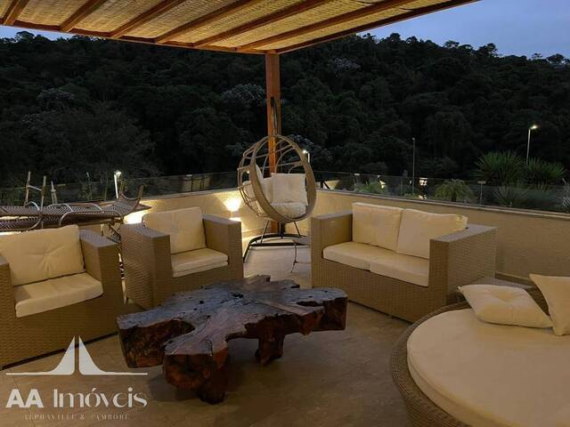 Casa para Venda em Santana de Parnaíba - 3