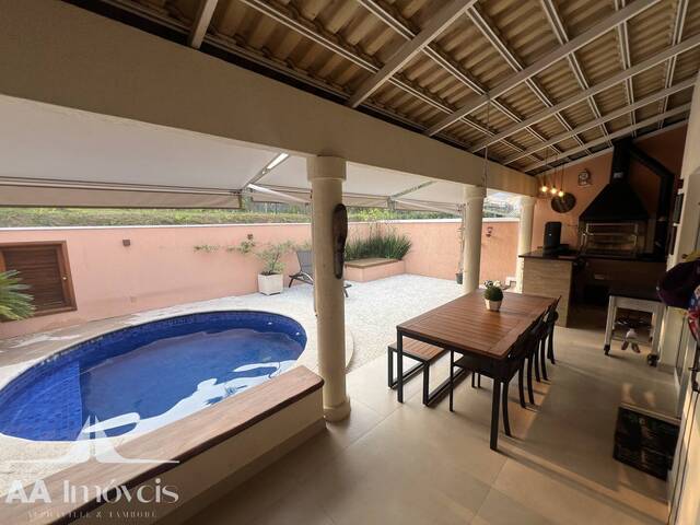 Casa para Venda em Santana de Parnaíba - 4