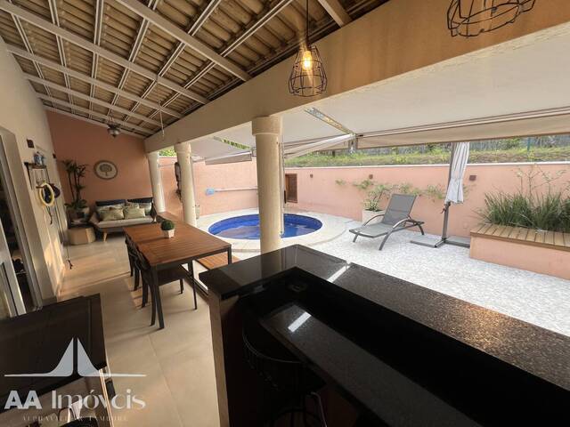 Casa para Venda em Santana de Parnaíba - 5