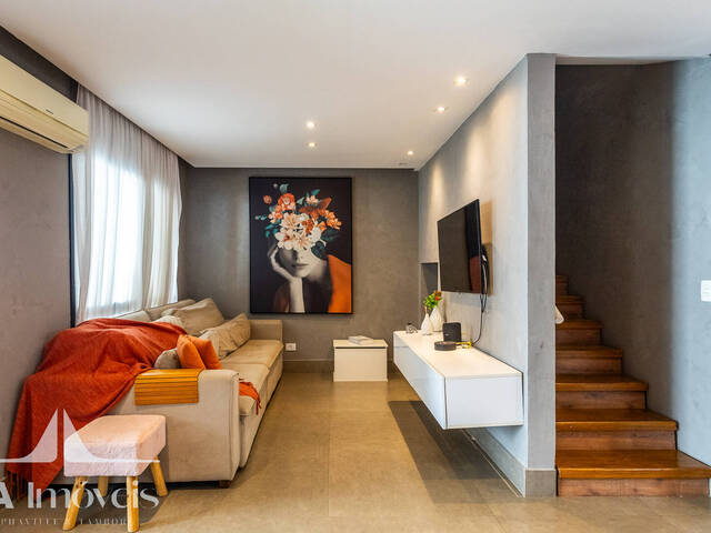 #952 - Casa para Venda em Santana de Parnaíba - SP