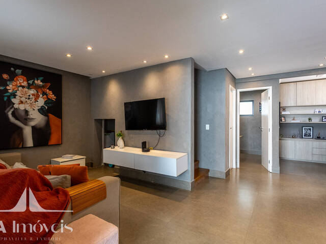 #952 - Casa para Venda em Santana de Parnaíba - SP