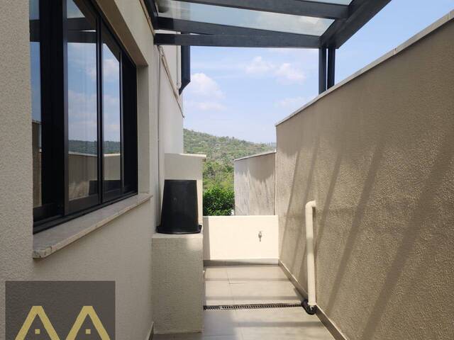 #969 - Casa para Venda em Santana de Parnaíba - SP