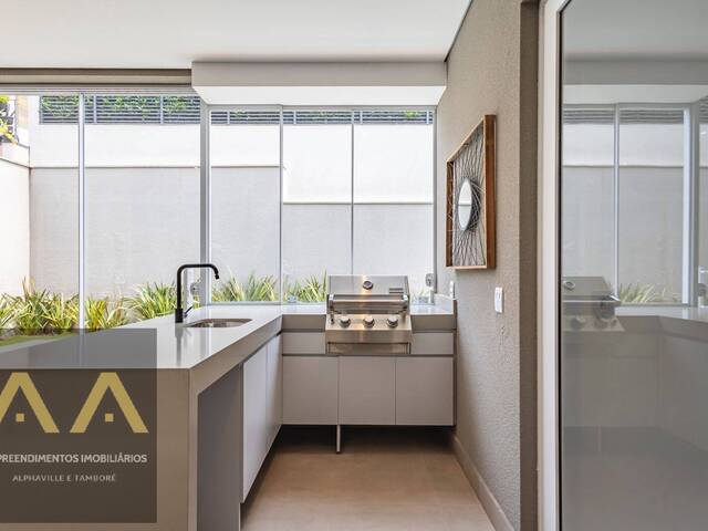 Casa para Venda em Santana de Parnaíba - 5