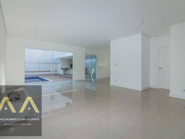 Casa para Venda em Santana de Parnaíba - 2