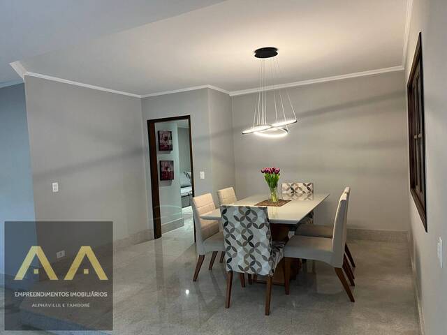 Casa para Venda em Santana de Parnaíba - 4