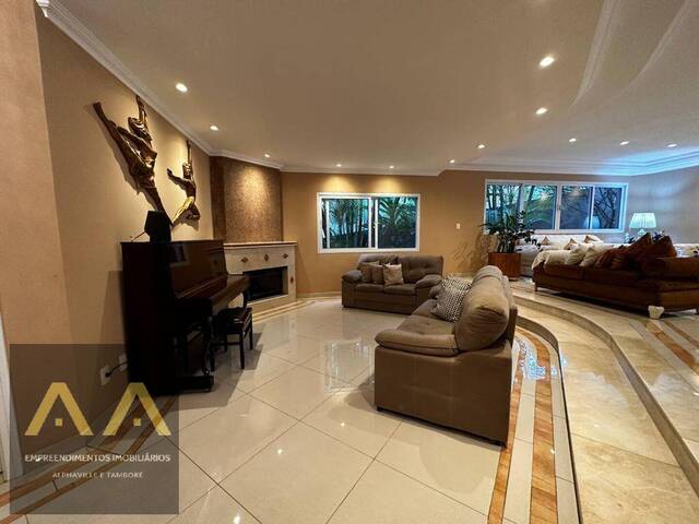 Casa para Venda em Santana de Parnaíba - 4
