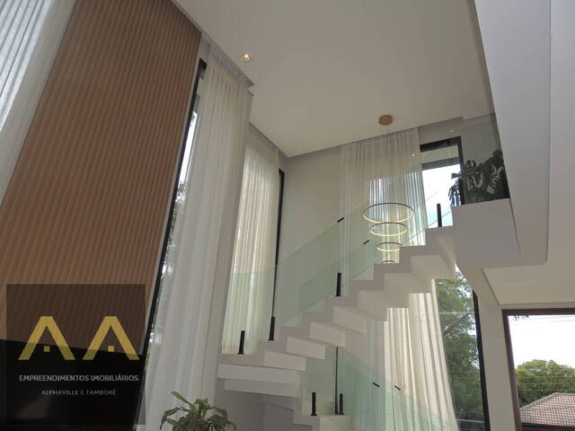 Casa para Venda em Santana de Parnaíba - 4