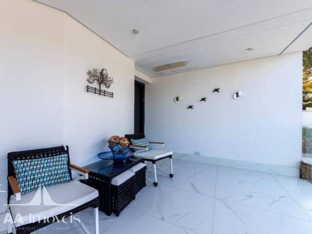 #468 - Casa para Venda em Santana de Parnaíba - SP