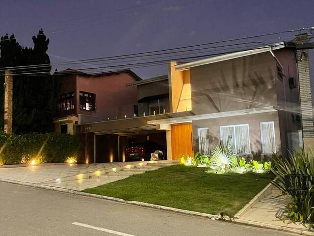 #1032 - Casa para Venda em Santana de Parnaíba - SP