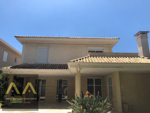 #996 - Casa para Venda em Santana de Parnaíba - SP