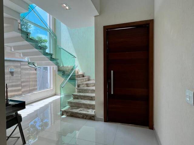 #1046 - Casa para Venda em Santana de Parnaíba - SP - 2