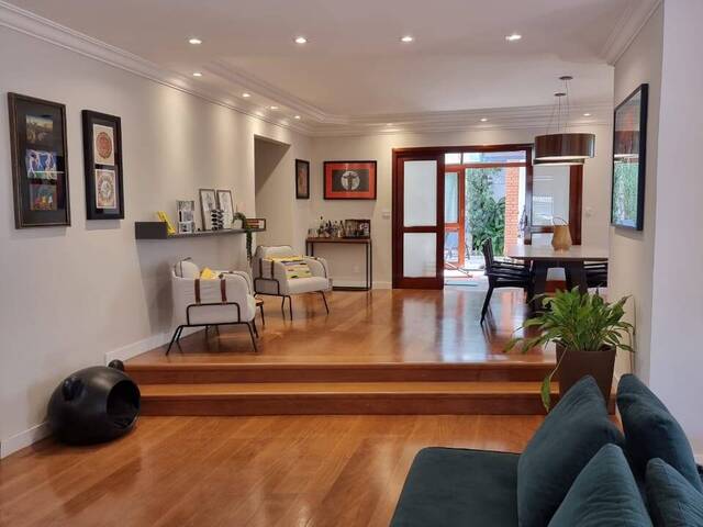 #1062 - Casa para Venda em Santana de Parnaíba - SP - 3