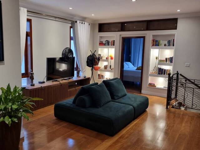 #1062 - Casa para Venda em Santana de Parnaíba - SP - 2