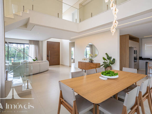 Casa para Venda em Santana de Parnaíba - 3