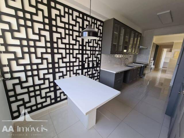 Apartamento para Venda em Santana de Parnaíba - 4