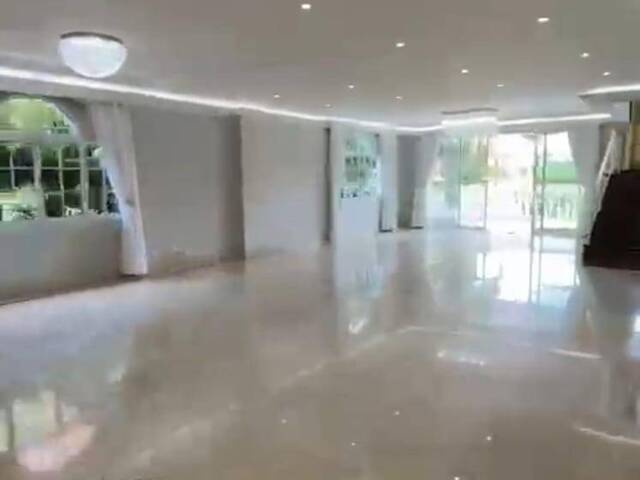 #1092 - Casa para Venda em Santana de Parnaíba - SP - 2