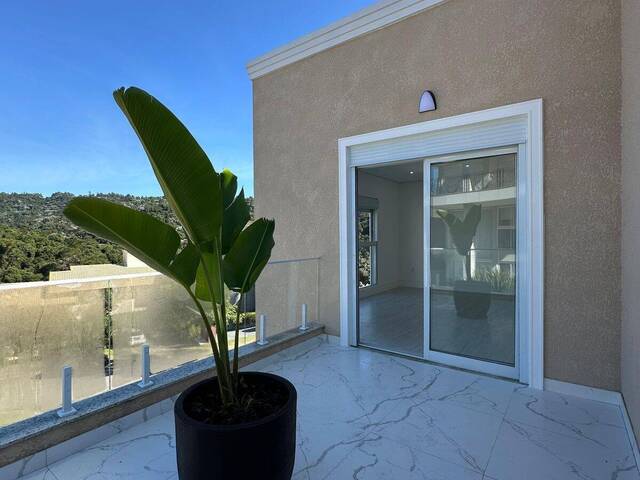Casa para Venda em Santana de Parnaíba - 5
