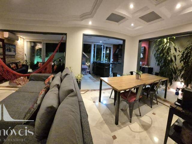 Casa para Venda em Santana de Parnaíba - 4