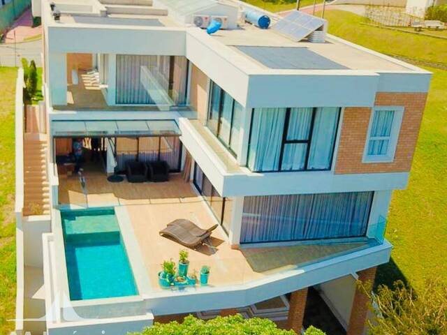 #1145 - Casa para Venda em Santana de Parnaíba - SP